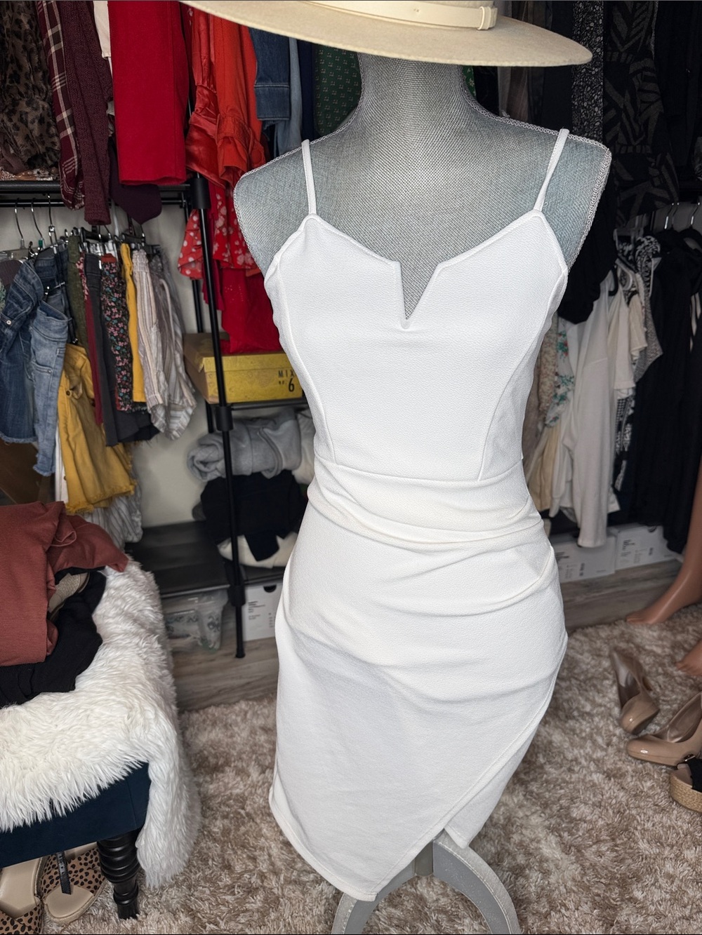 Elegant White Spaghetti-Strap V-Notch Mini Dress